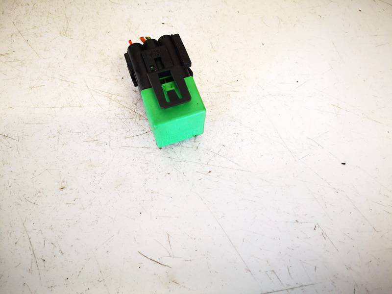 12V35A03531 Citroen C5 2009 RELÉ PARA AUTOMÓVIL