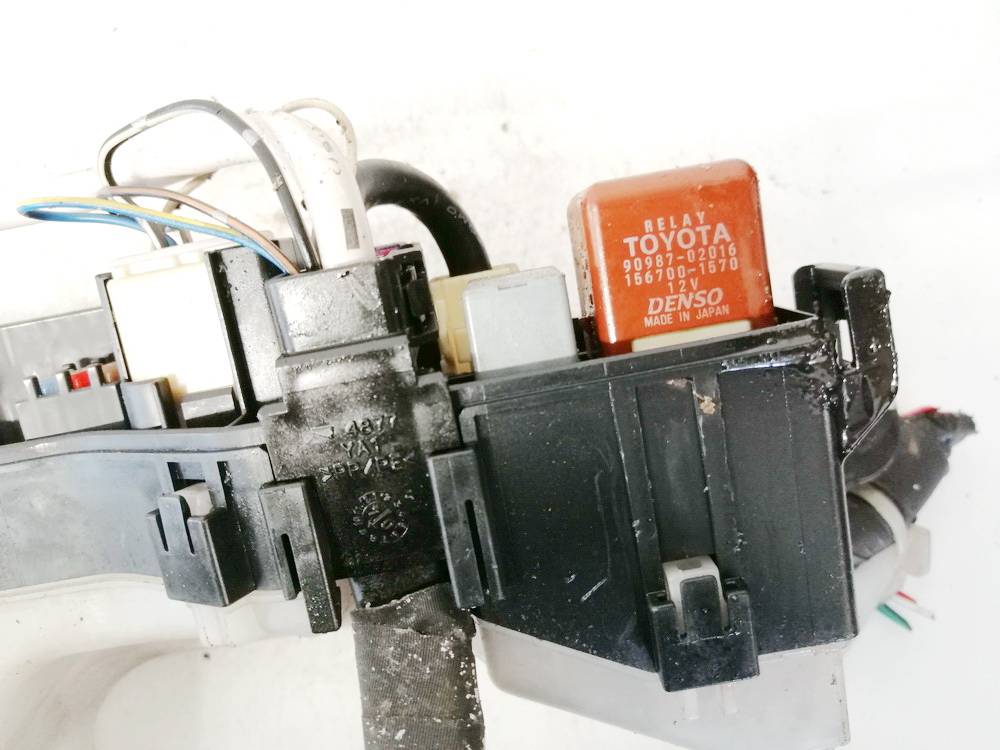 9098702016 Toyota Corolla 2005 Fuse box - Thumbnail 3