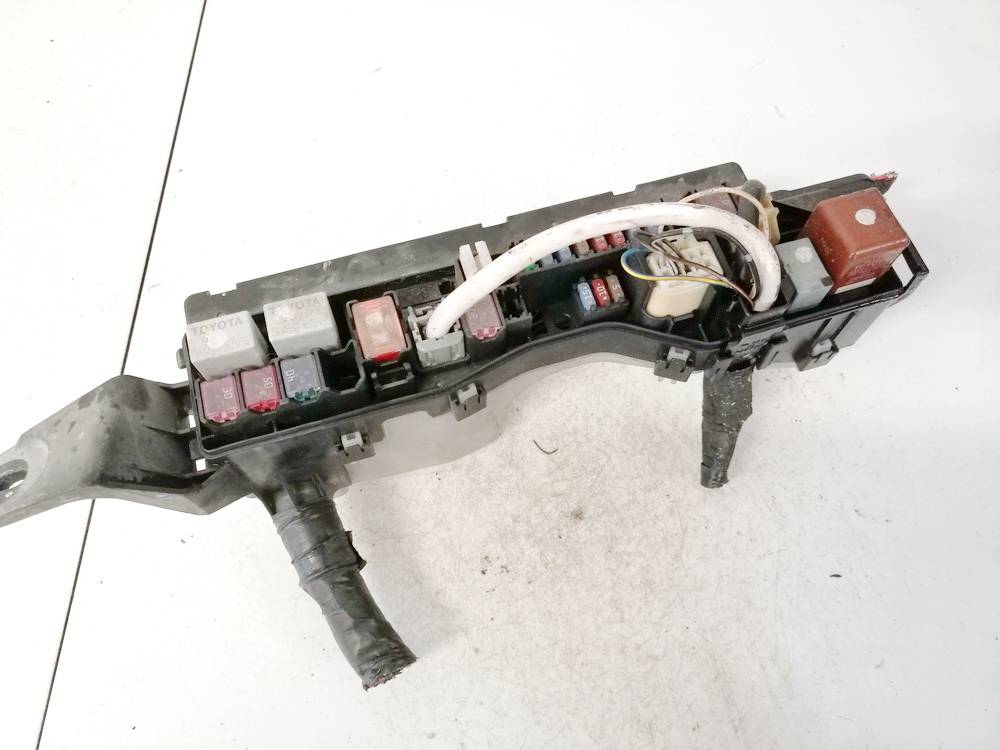 9098702016 Toyota Corolla 2005 Fuse box - Thumbnail 2