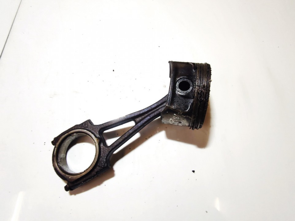Opel Corsa 2008 Piston and Conrod (Connecting rod)