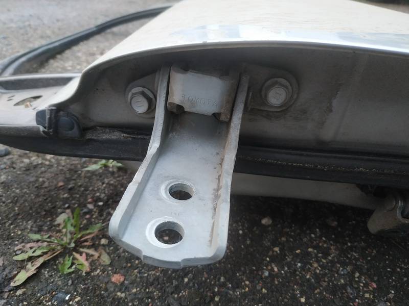 Toyota Avensis 2004 Priekiniu duru vyris P. - Thumbnail 2