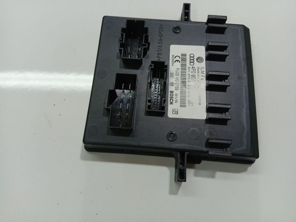 4F0907279 Audi A6 2008 Komforta bloks