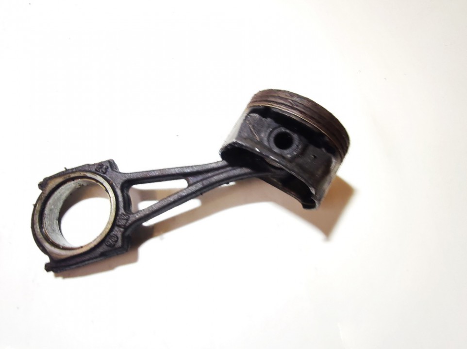Opel Corsa 2008 Piston and Conrod (Connecting rod)