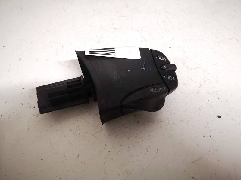98AB14K147AC Ford Mondeo 2001 Radio control switch (Switch radio Control)