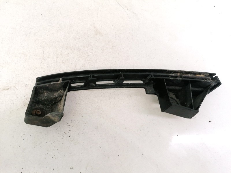 1T0807890B Volkswagen Touran 2003 Puskurin kiinnike - EDESSÄ