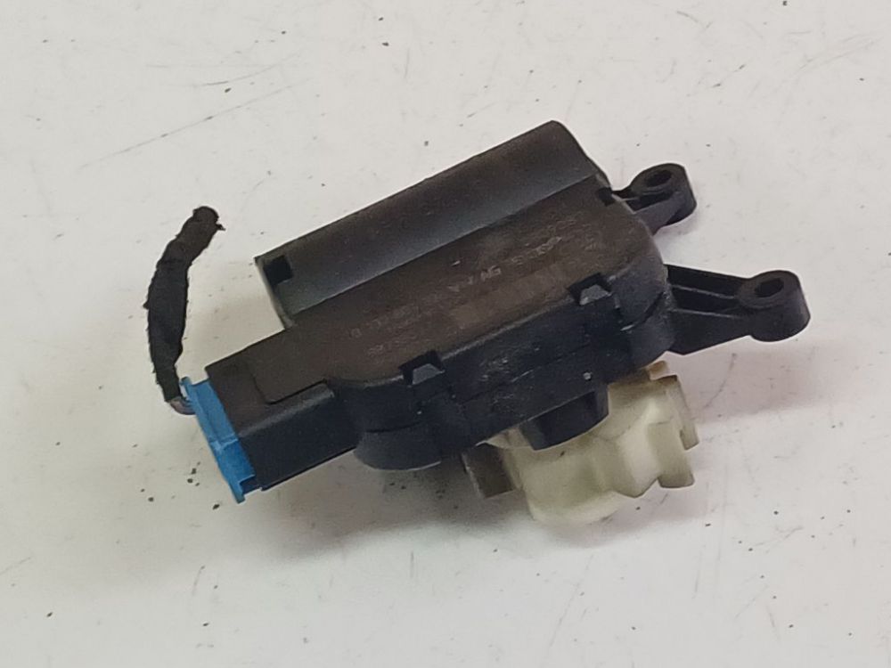 0132801336 Volkswagen Golf 2008 Heater Vent Flap Control Actuator Motor - Thumbnail 3