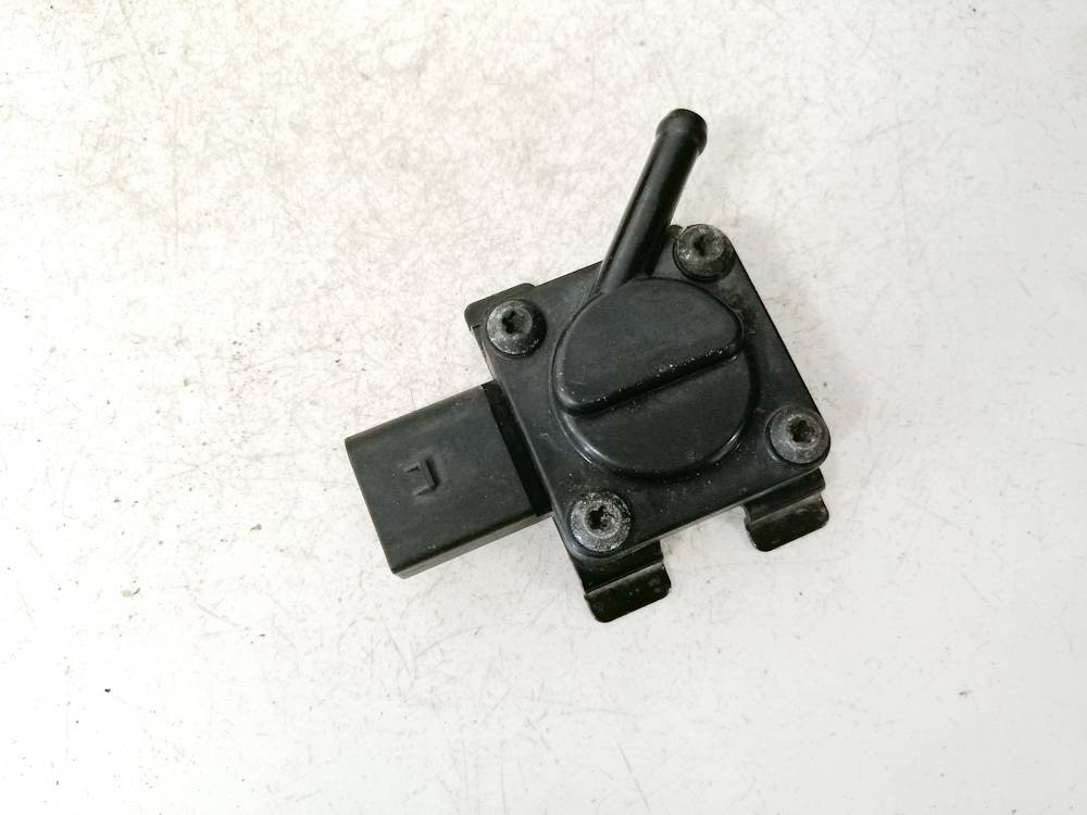 1362778921903 BMW 5-Series 2006 Oro slegio daviklis - MAP