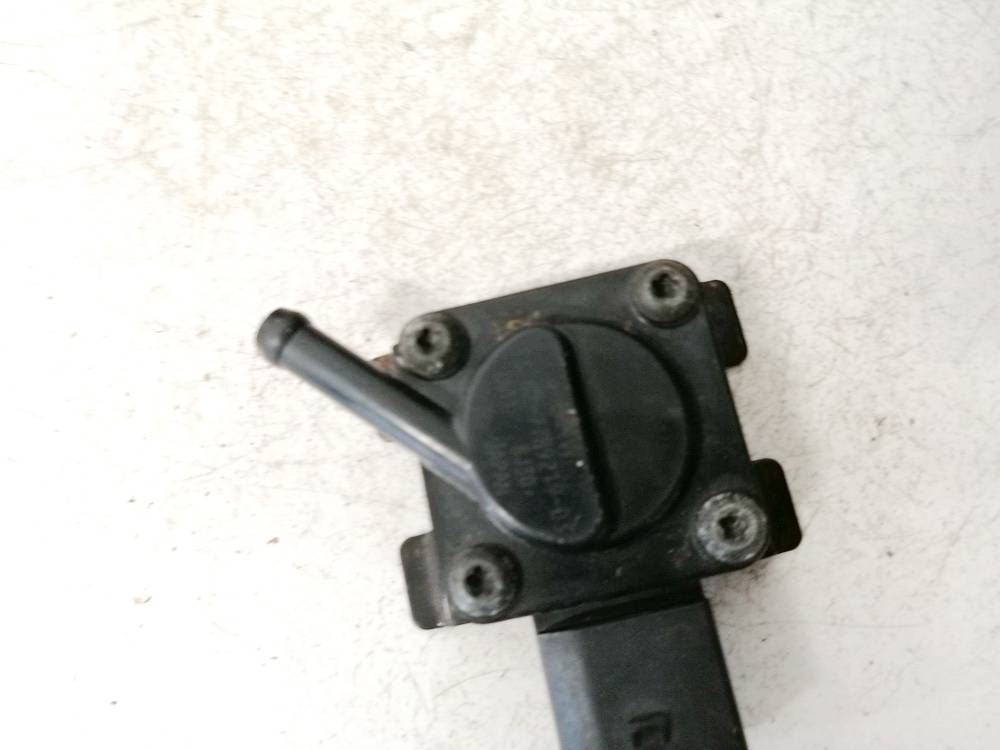 1362778921903 BMW 5-Series 2006 Oro slegio daviklis - MAP - Thumbnail 3