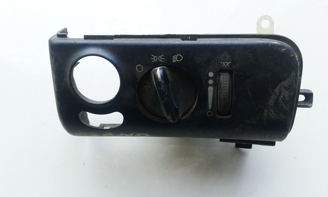 USED USED Headlight adjuster switch (Foglight Fog Light Control