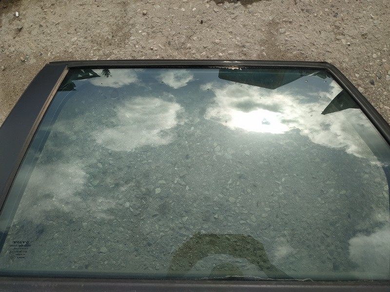 Volvo V50 2004 Duru stiklas G.K.