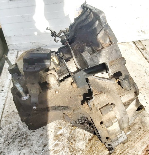 XS4R7F096CA Ford Focus 2000 Gearbox - Thumbnail 2
