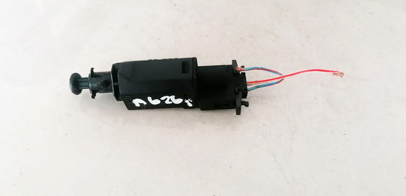 1H0MW0927 Volkswagen Golf 1998 Brake Light Switch (sensor) - Switch (Pedal Contact) - Thumbnail 3