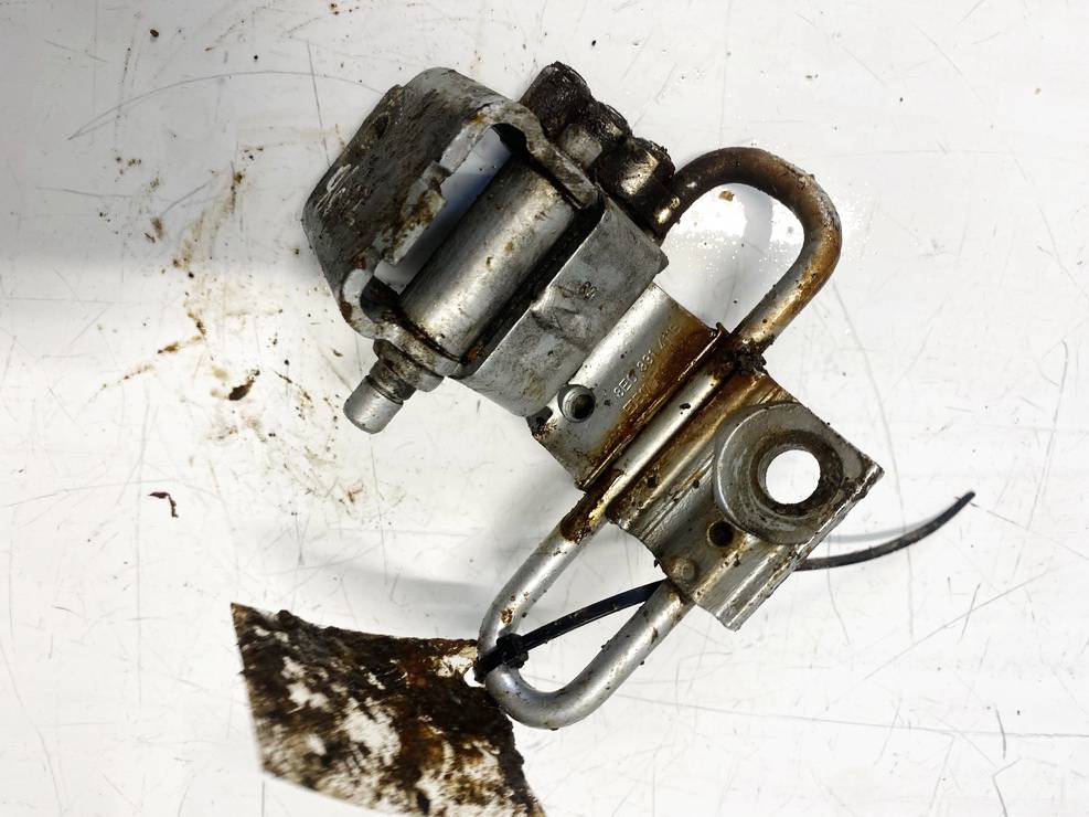 8E0831411B Audi A6 2004 Door Hinge - FRONT - Thumbnail 2