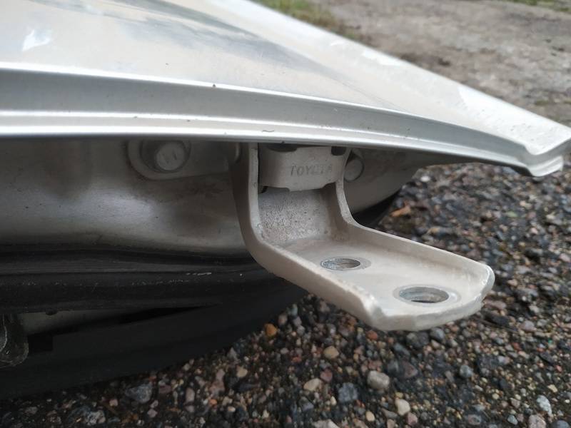 Toyota Avensis 2004 Zawias tylnych drzwi - TYLNE