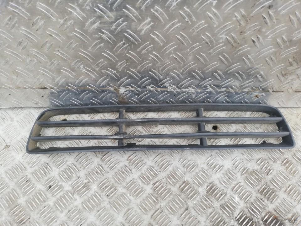 1J5853677B Volkswagen Bora 2000 Bumper Grille - FRONT CENTER
