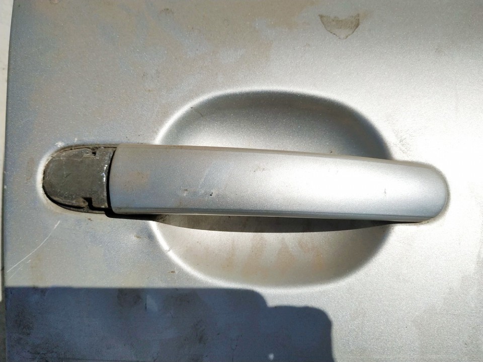 Volkswagen Passat 2003 Poignée de porte extérieure avant droite - Thumbnail 2