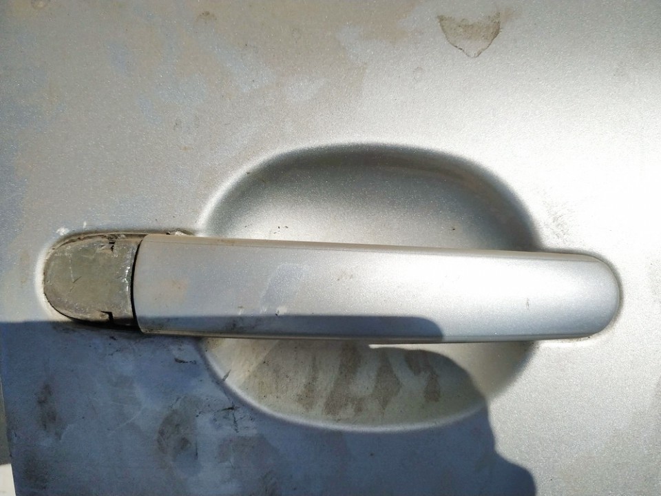 Volkswagen Passat 2003 Poignée de porte extérieure avant droite
