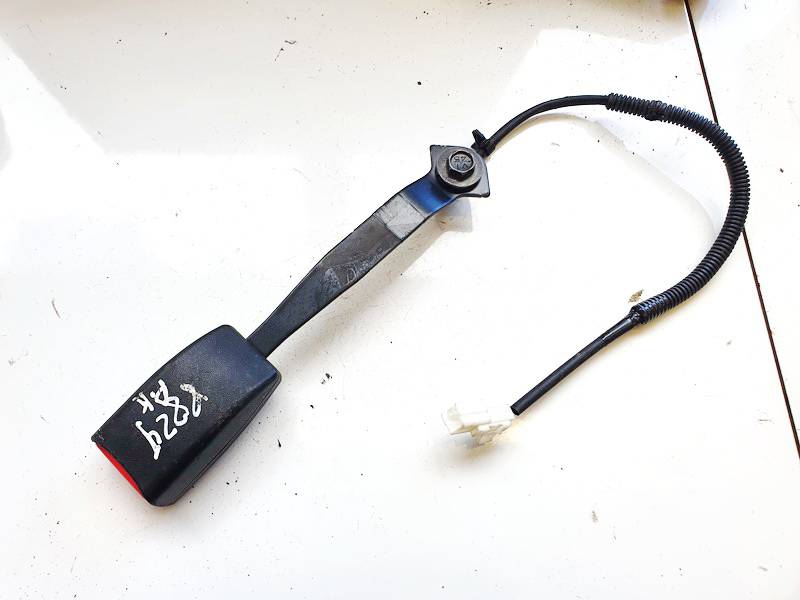 B2000 Mazda 2 2011 Zaczep pasa bezpieczeństwa - PRZEDNIE LEWE