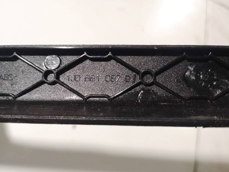 1J0881087D Volkswagen Bora 2002 garniture intérieure - Thumbnail 3