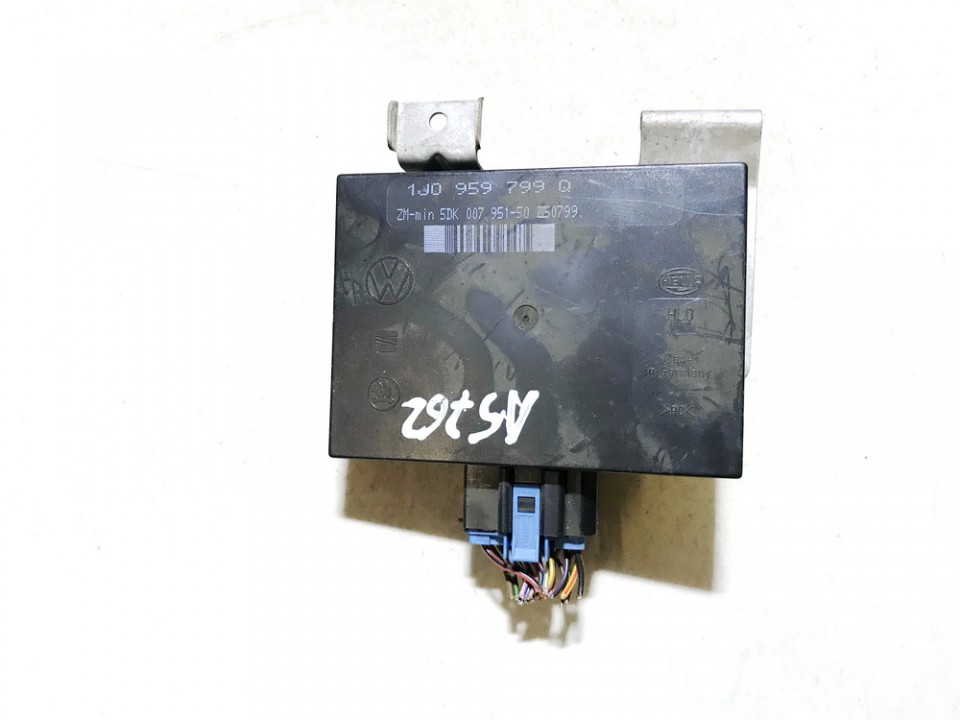 1J0959799Q Volkswagen Bora 1999 General Module Comfort Relay (Unit)