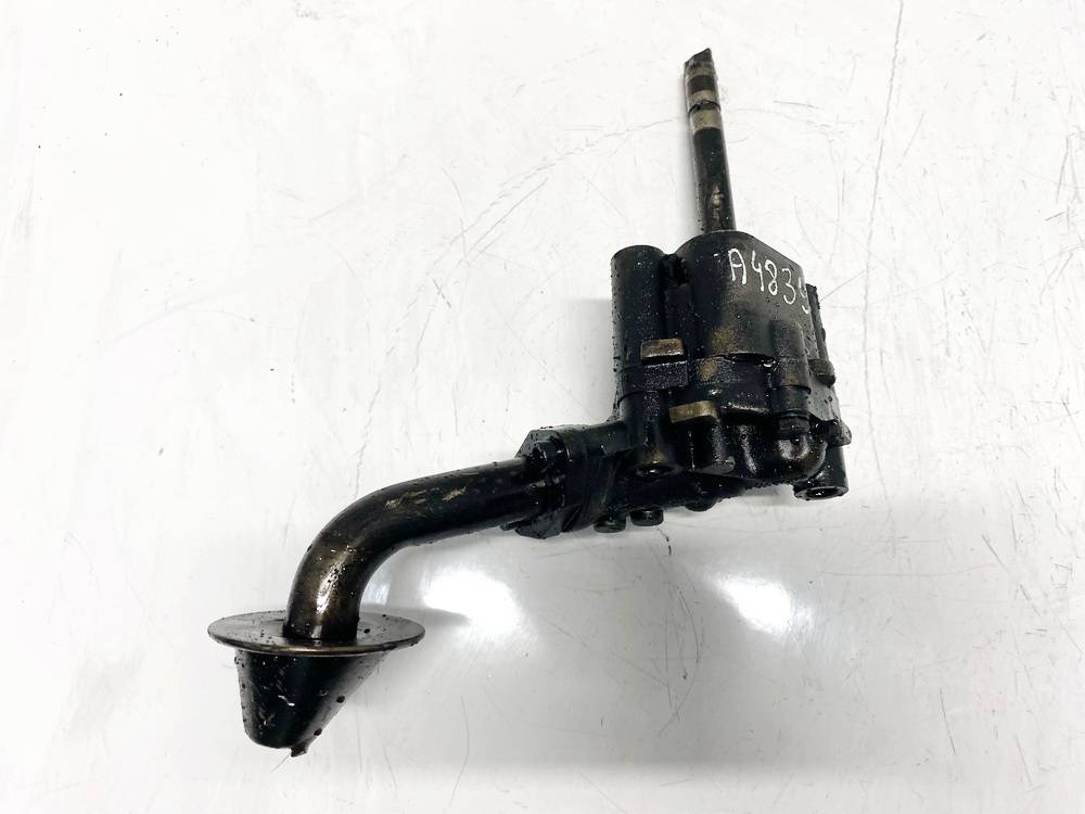 026115153A Audi A4 1995 Oil pump