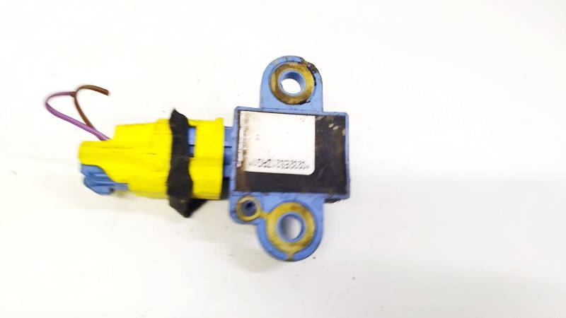 1K0955557A Volkswagen Golf 2008 Srs Airbag crash sensor - Thumbnail 2