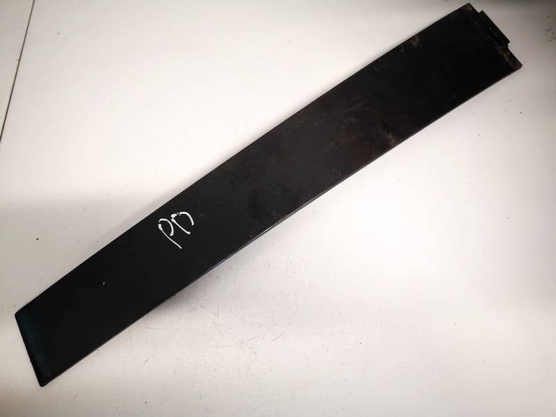 1T0837890 Volkswagen Touran 2004 Glass Trim Molding-weatherstripping - FRONT RIGHT