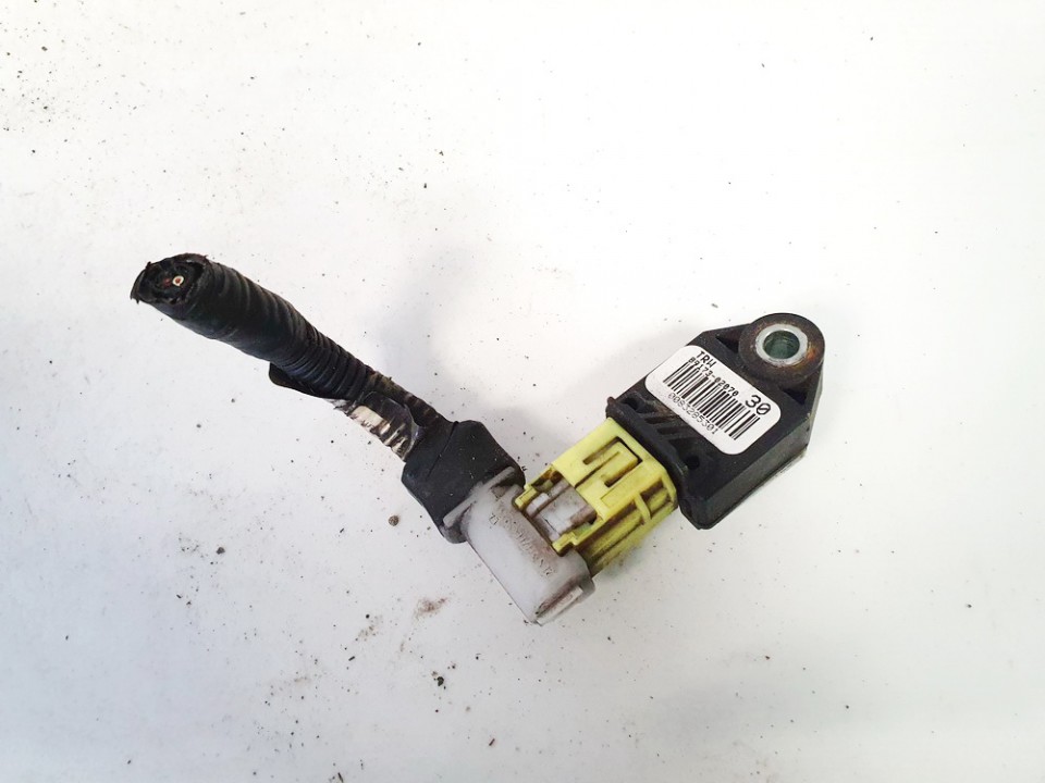 8917302070 8917302070 Srs Airbag crash sensor Toyota Verso 2009 2.0L EIS01499829 Used Auto