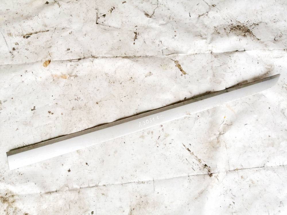 24461096 Opel Astra 2007 Molding door - FRONT LEFT