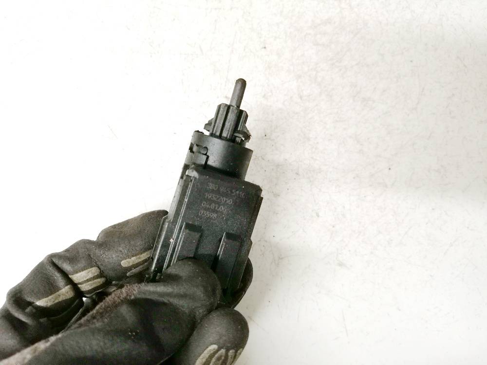 3B0945511C Volkswagen Golf 1998 Stabdziu zibintu daviklis (rele-varlyte) - Thumbnail 3