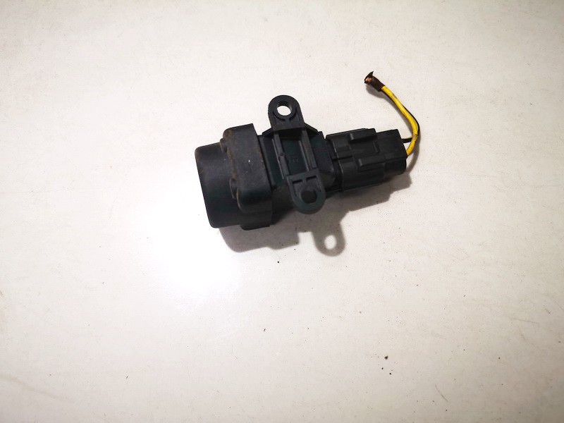 wqt100030 35910504g010 Inertia fuel cut off switch (FUEL CUT OFF SWITCH