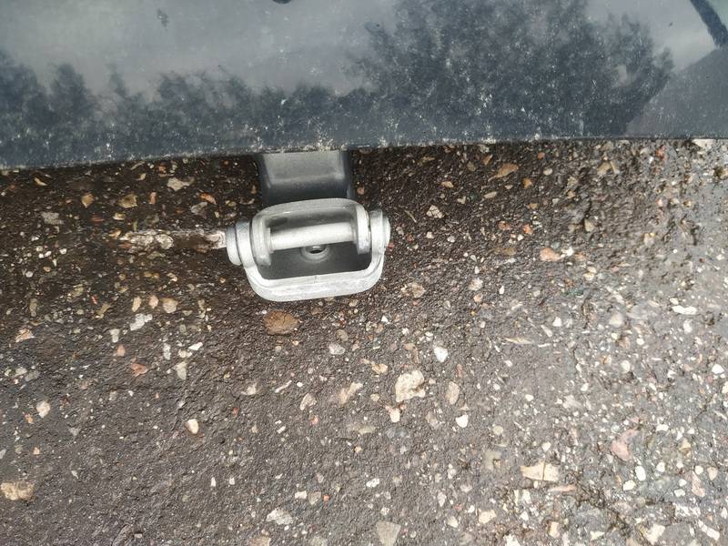 Ford Kuga 2011 Zawias tylnej klapy - TYLNE LEWE