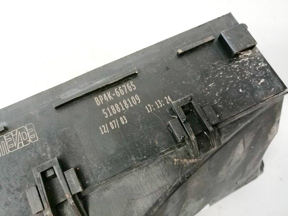 518818109 Mazda 3 2003 Drošinātāju kārba - Thumbnail 3