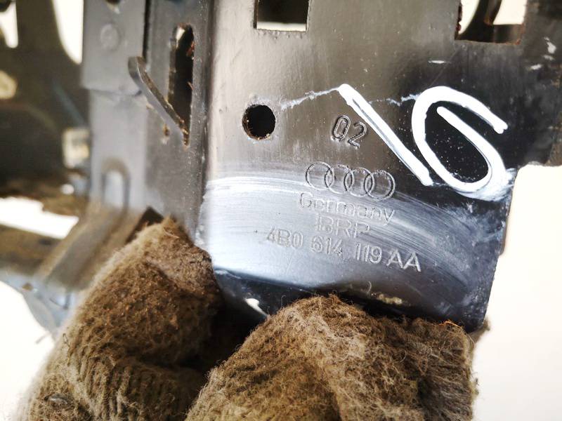 4B0614119AA Skoda Superb 2002 Другие держатели - Thumbnail 2