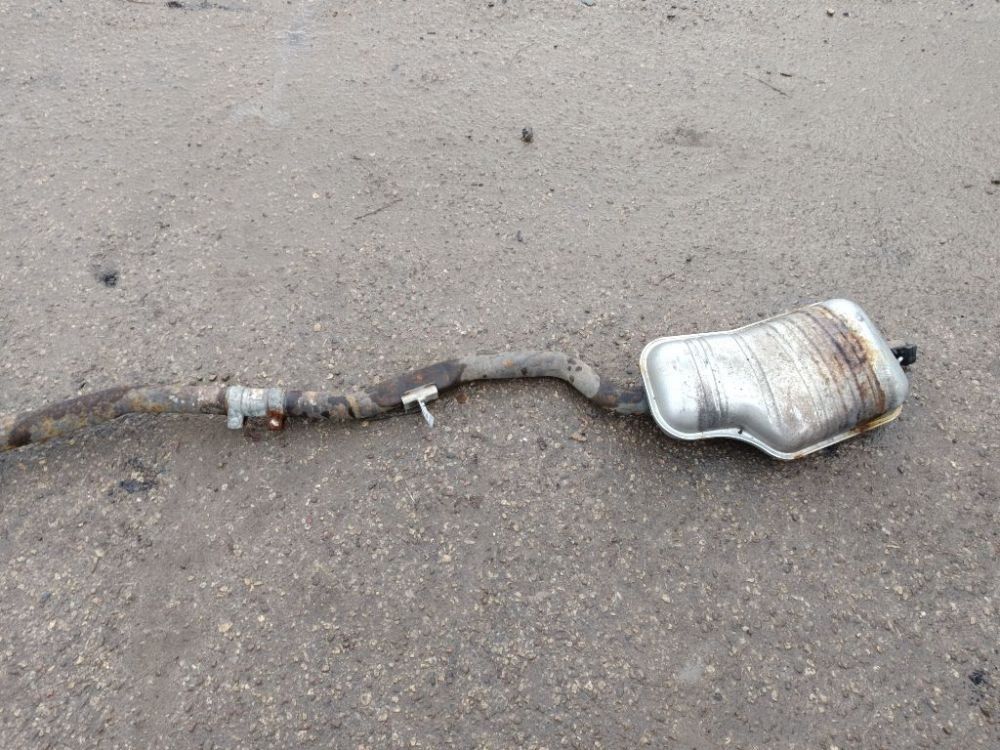 BMW 3-Series 2002 глушитель