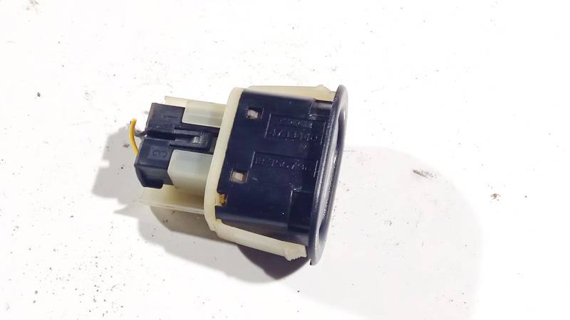 4733440 SAAB 9-5 2001 Bouton commutation déverrouillage du hayon - Thumbnail 2