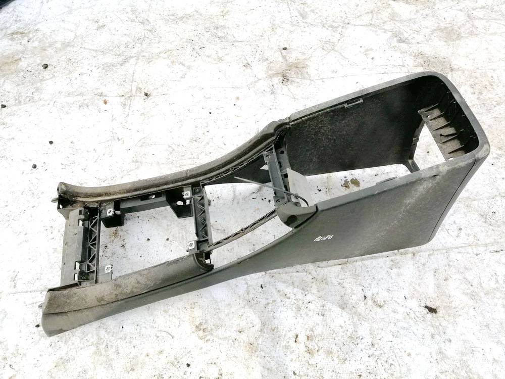 1843666000 Peugeot 607 2005 Salono apdaila (plastmases)