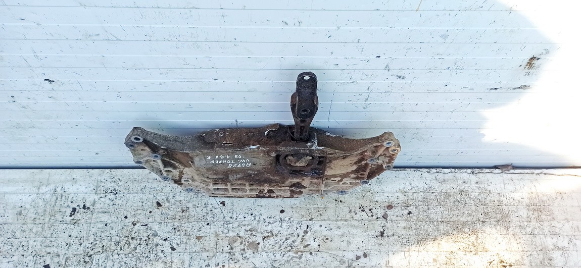 Volkswagen Touran 2003 Subframe - FRONT - Thumbnail 2