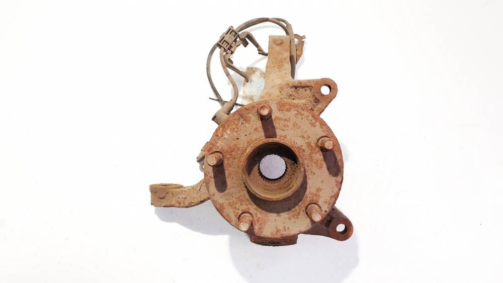 Toyota Previa 2001 Steering knuckle - FRONT RIGHT