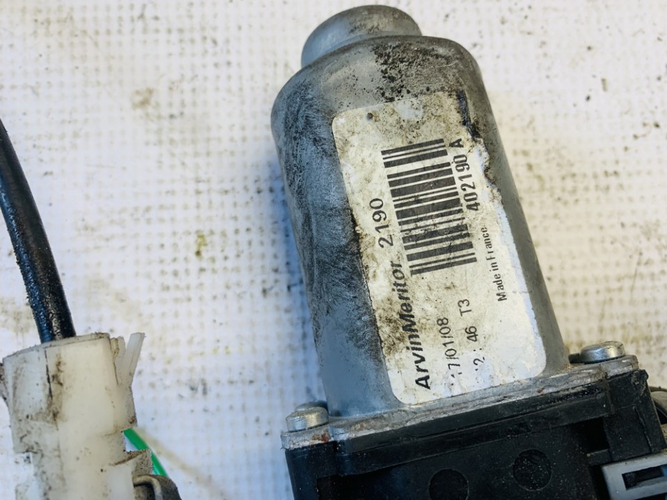 402190A Nissan Qashqai 2008 Window Motor - REAR RIGHT - Thumbnail 3