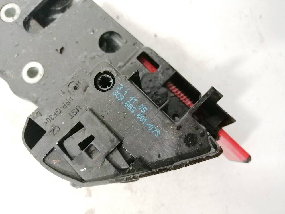 3C9885681 Volkswagen Passat 2005 Seat Lock Latch assembly - Thumbnail 3