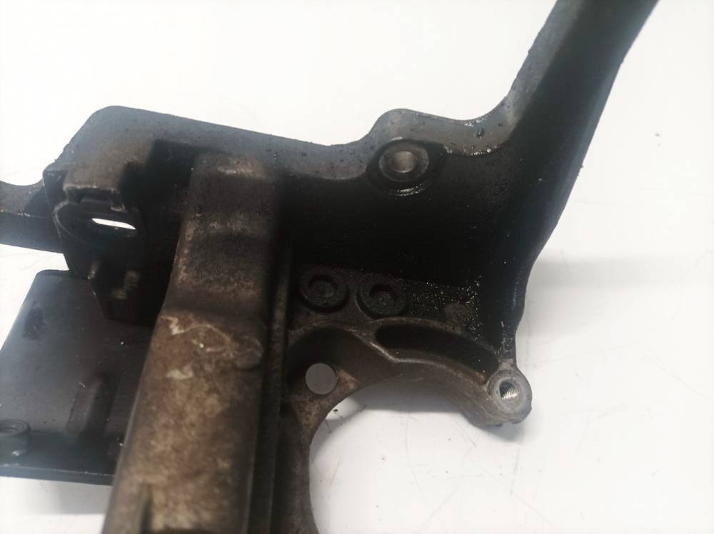 AV6Q9B470BB Ford C-MAX 2012 Engine Mount Bracket and Gearbox Mount Bracket - Thumbnail 2