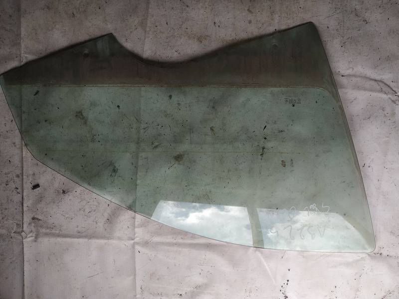 AS2 Skoda Octavia 2007 Oven lasi - EDESSÄ OIKEALLA