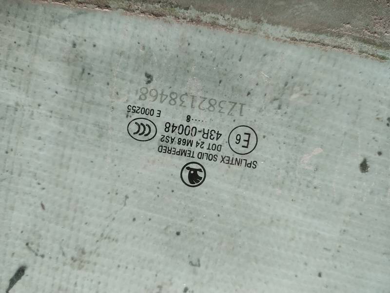 AS2 Skoda Octavia 2007 Oven lasi - EDESSÄ OIKEALLA - Thumbnail 2