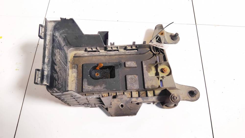 1K0915333C Volkswagen Passat 2006 Pad de Batterie