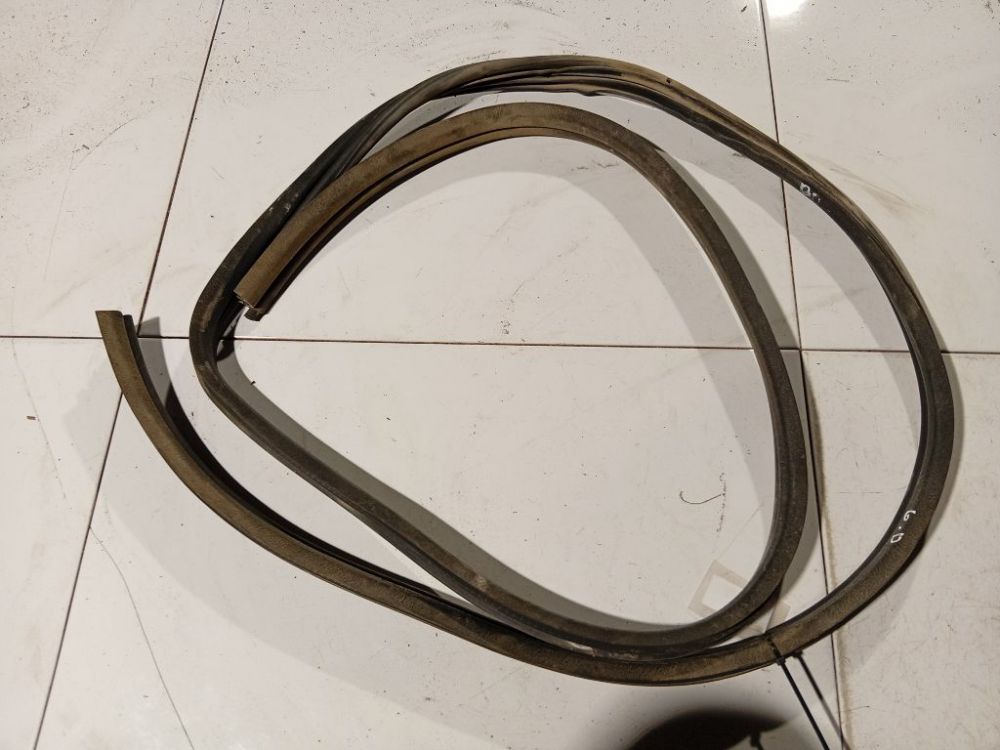 Renault Scenic 2002 Uszczelka drzwi - TYLNE PRAWE