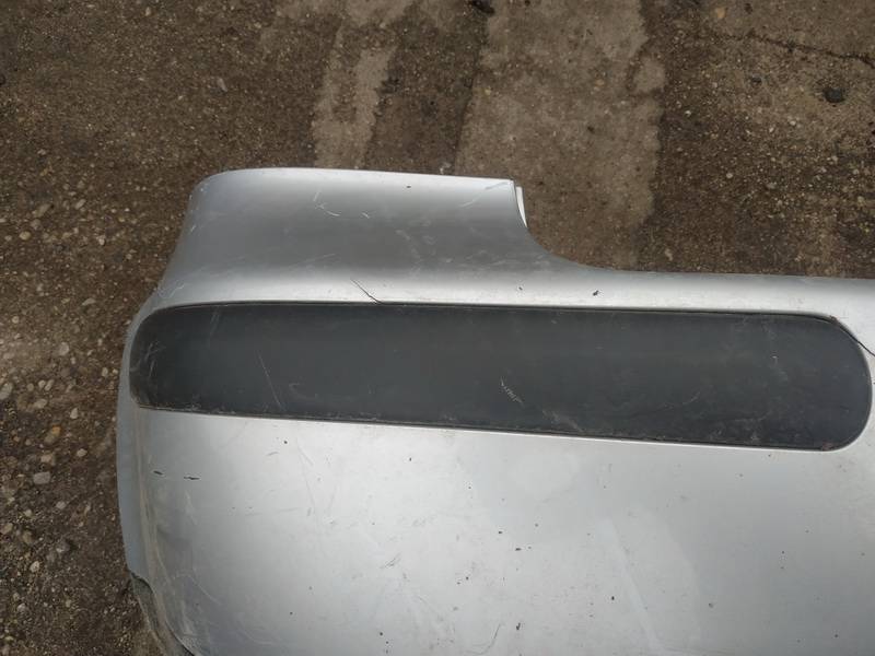Volkswagen Golf 2000 Bampera moldings - AIZMUGURE PA KREISI