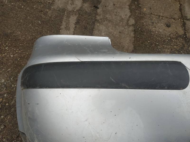 Volkswagen Golf 2000 Bampera moldings - AIZMUGURE PA KREISI - Thumbnail 2