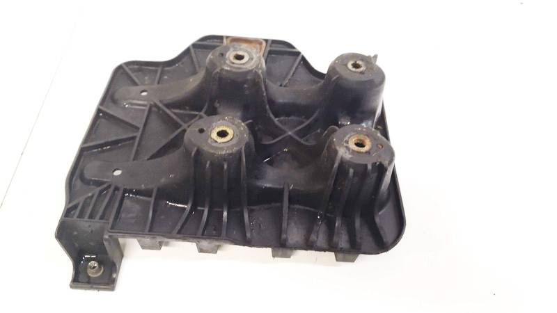 1J0804373E Volkswagen Golf 2000 Battery Boxes - Trays