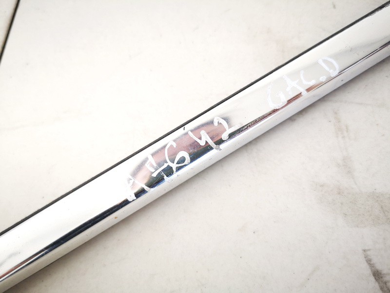 BMW 5-Series 2000 Listwa szyby drzwi - TYLNE PRAWE - Thumbnail 2